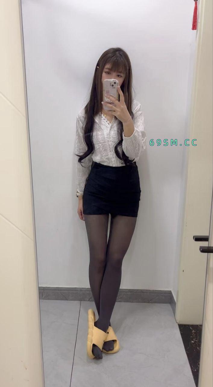操穿丝袜的姐姐