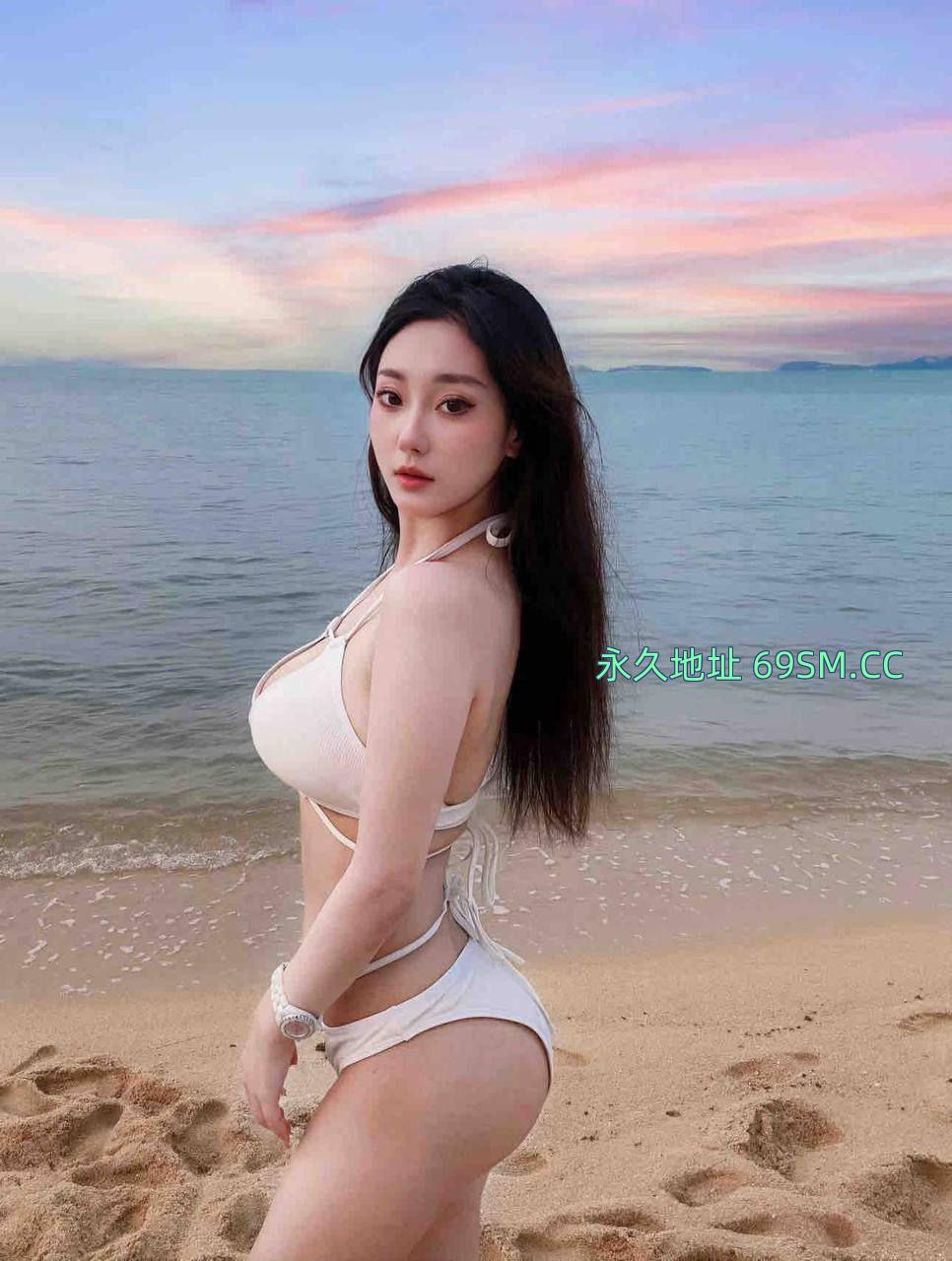 D罩杯白少妇