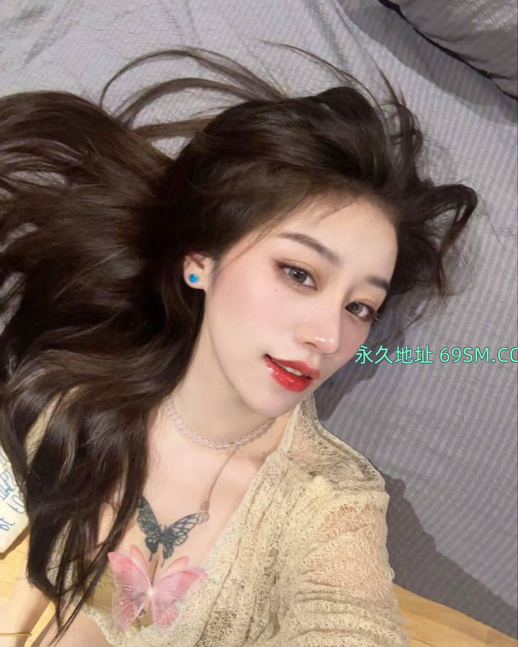 反差少妇鲍鱼逼