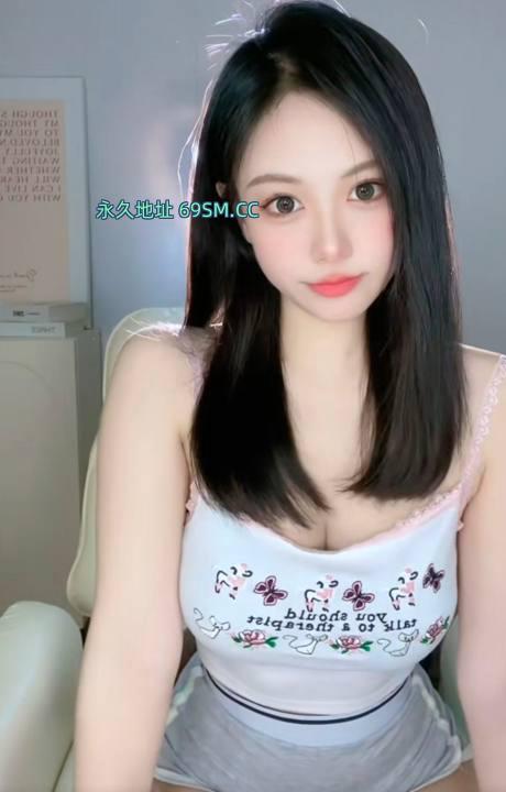 小雪微胖水多