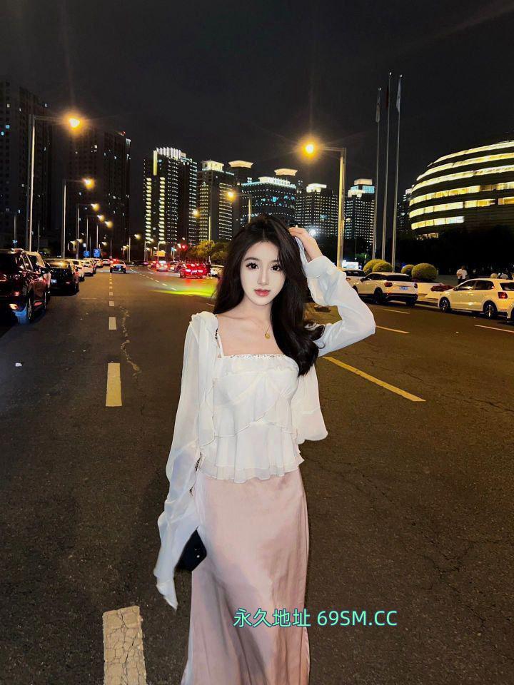 女仆少妇丽丽