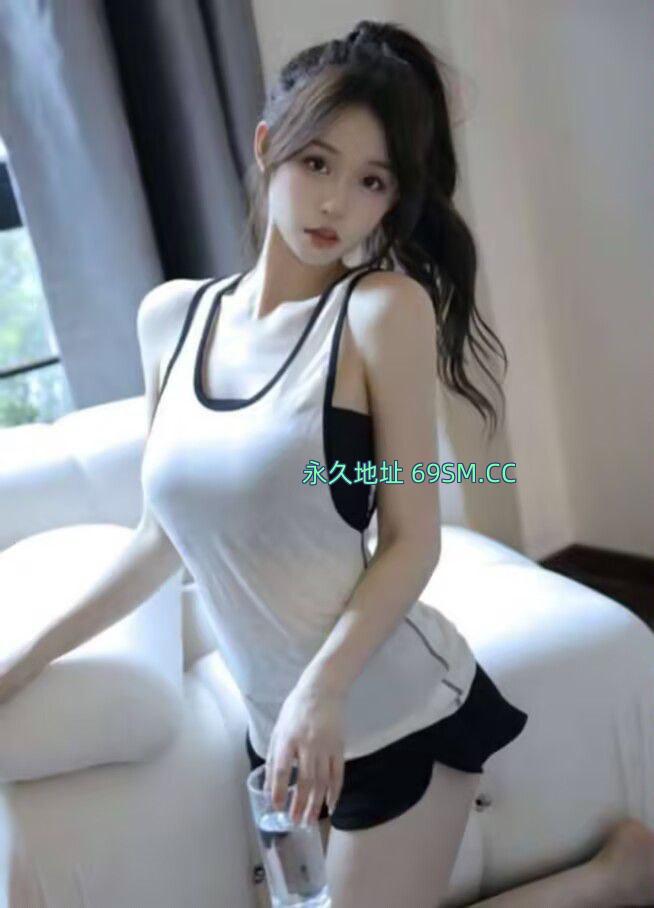 大奶小辣椒