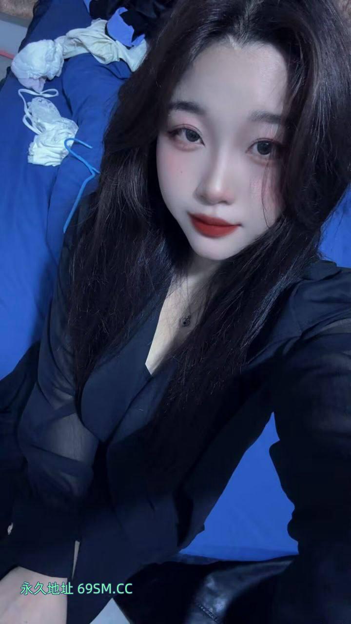 01年的嫩妹