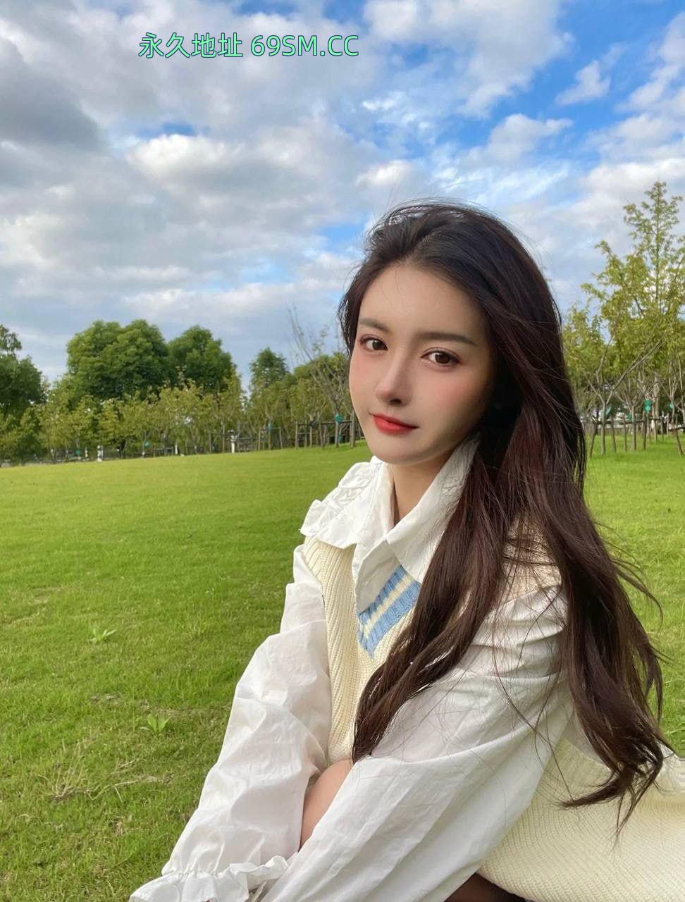 抱操大胸妹