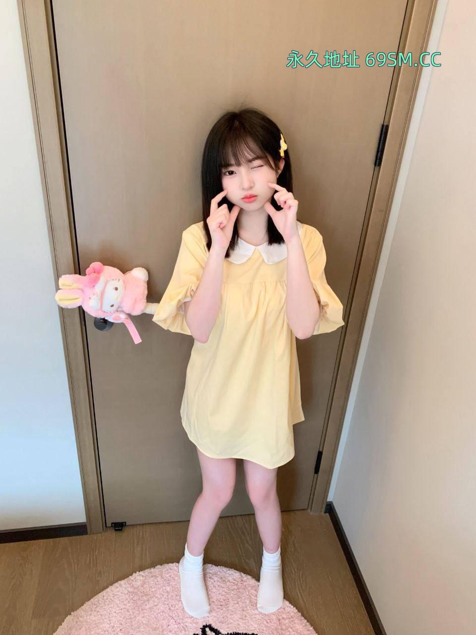 反差白虎B学生妹