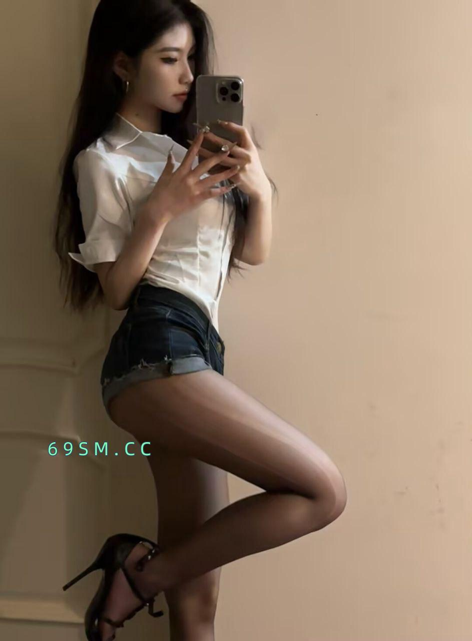 黑丝大学生下海