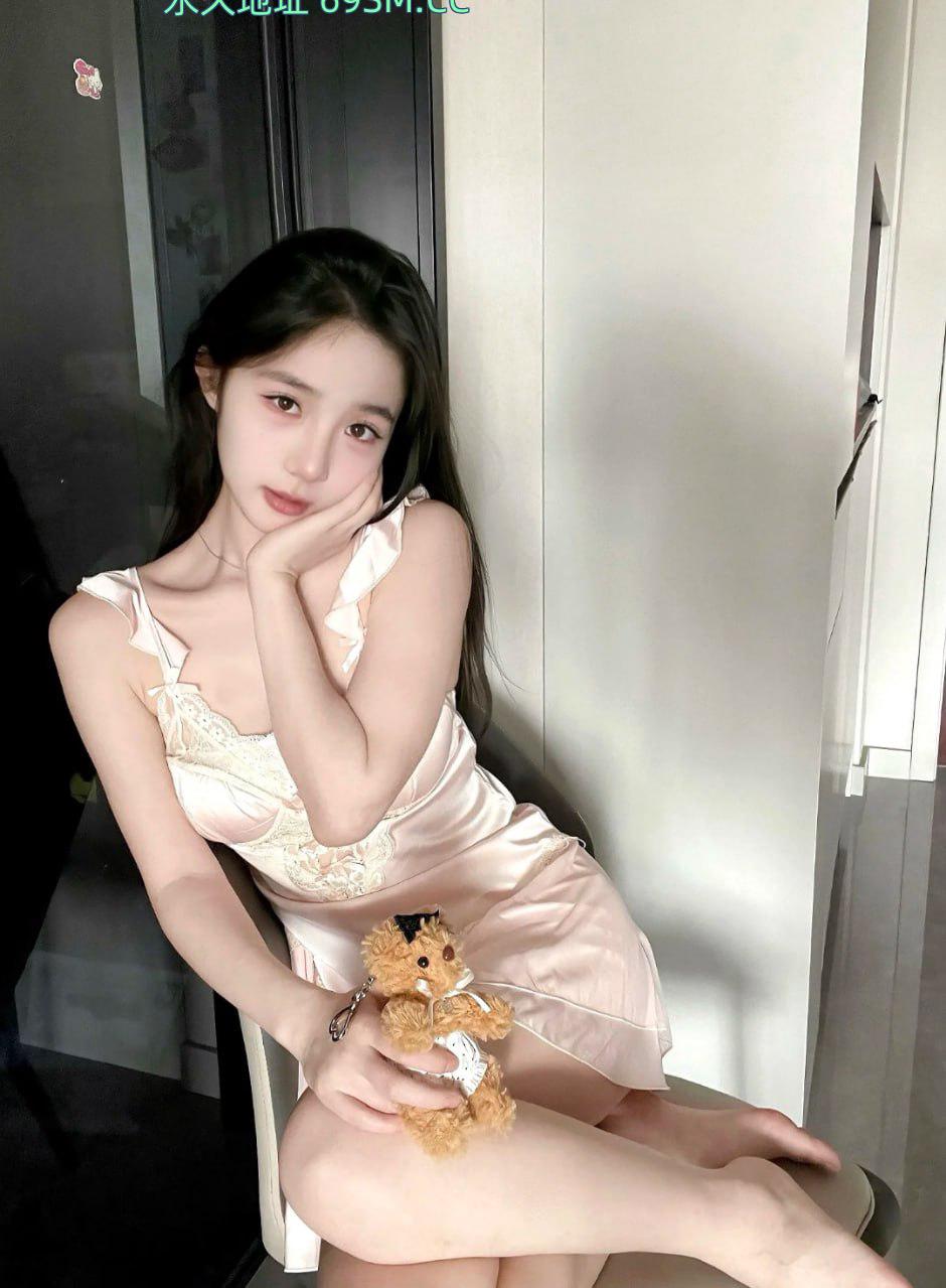 情调拉满的嫩妹
