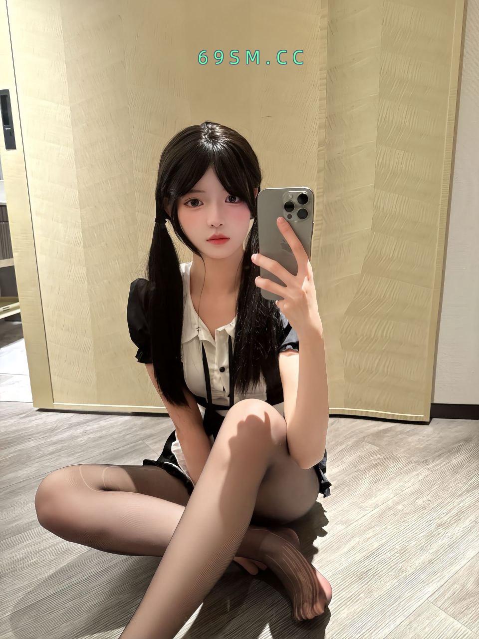 黑丝大学生下海