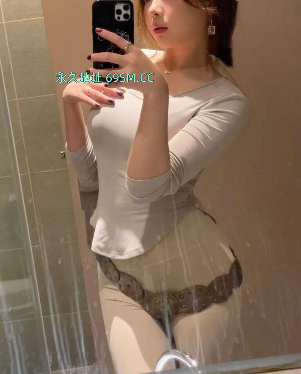 御姐小嘴儿