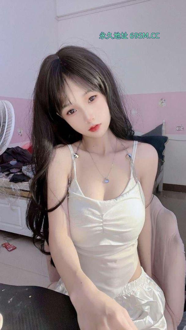 萝莉很会夹吸