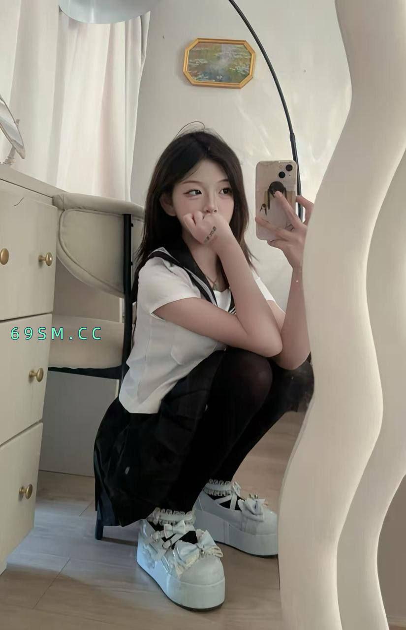 嫩妹听话乖巧