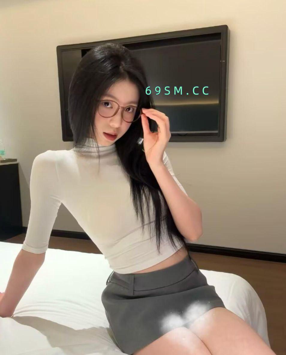 眼镜娘花样多