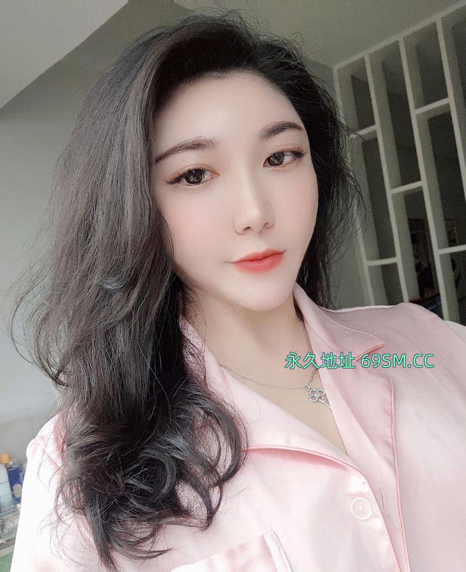 一线天少妇