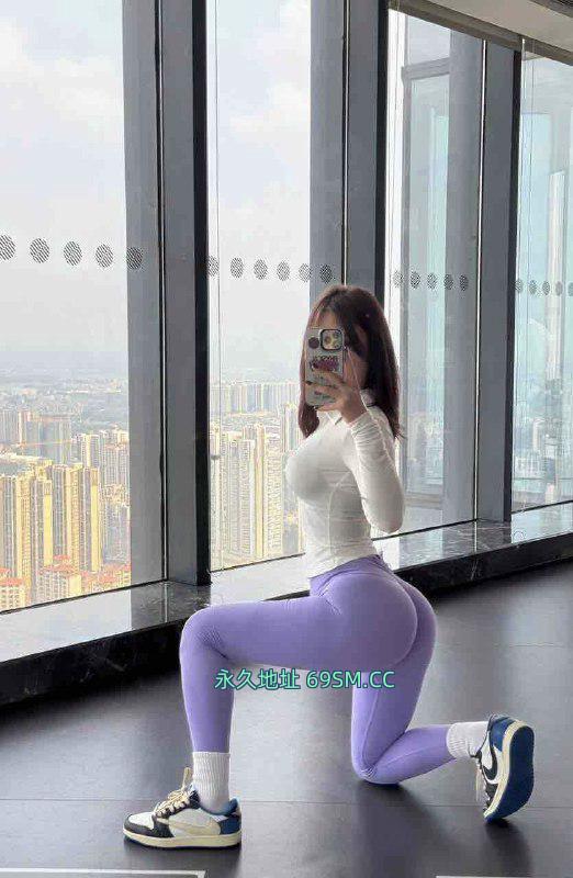 瑜伽教练嗷嗷叫