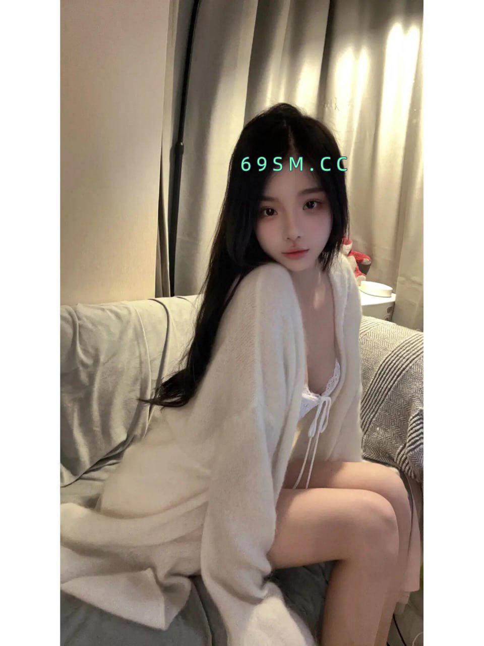 闭月羞花美女
