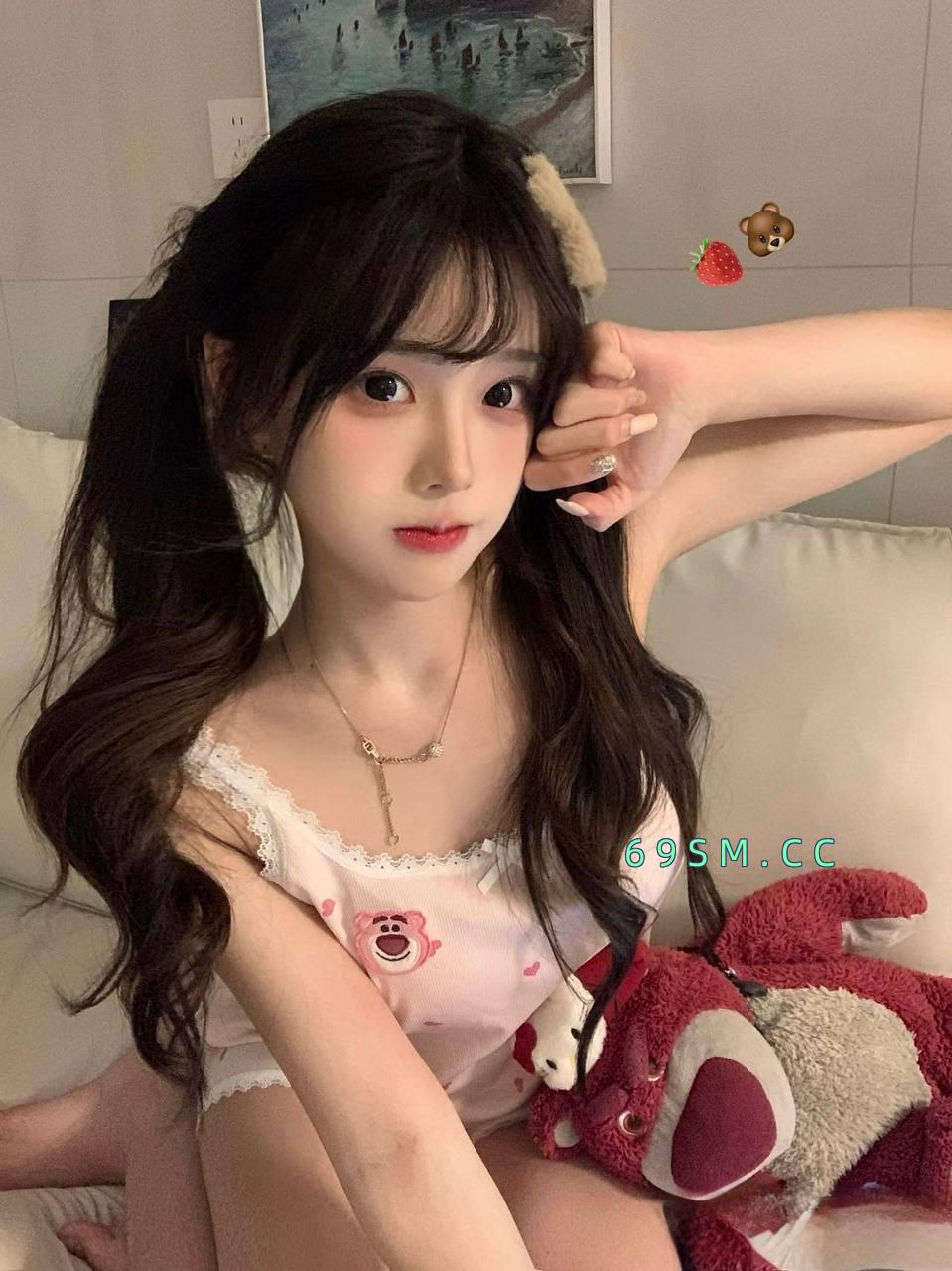 童颜巨乳小妹