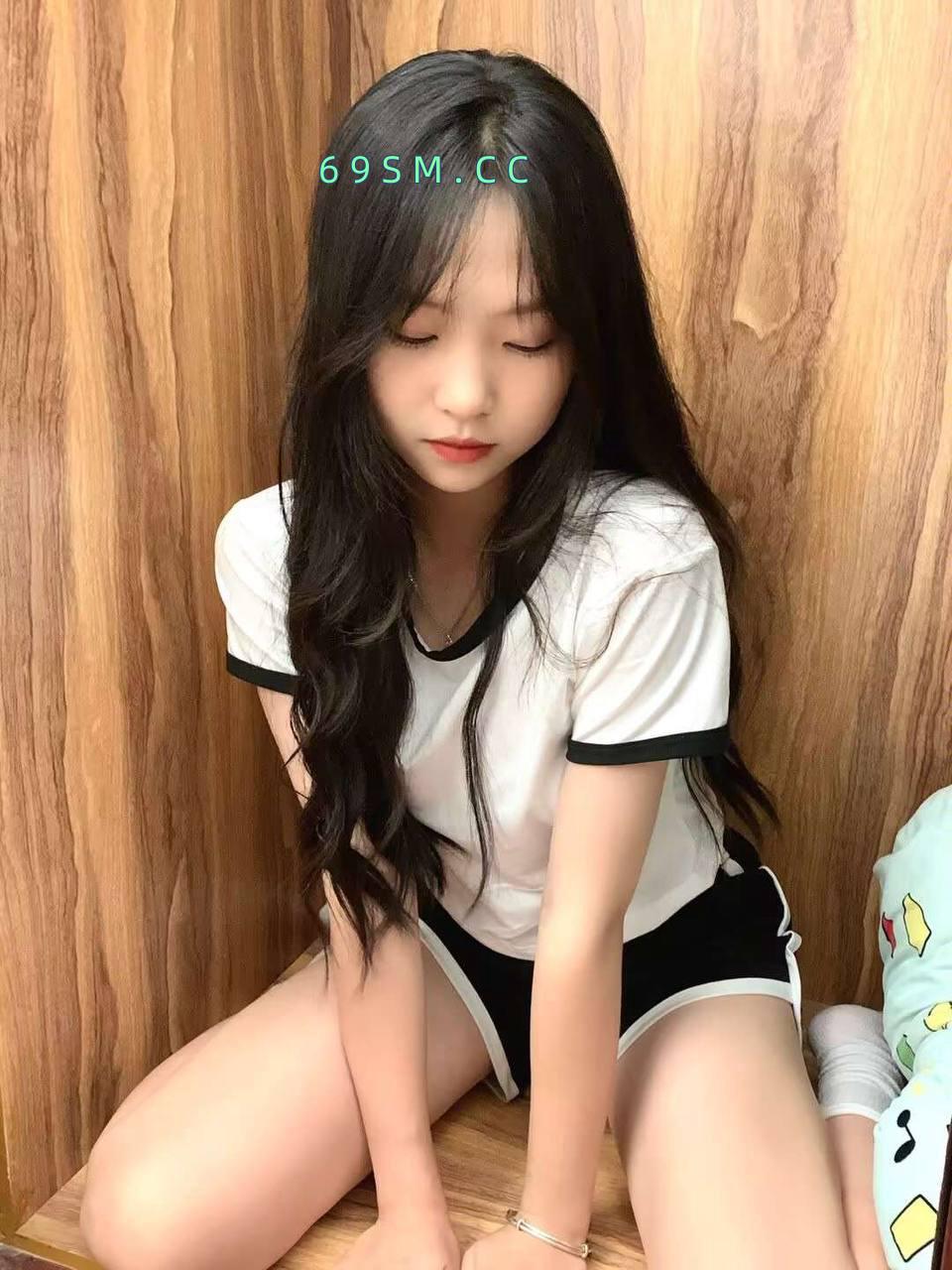 骚妹水嫩光滑