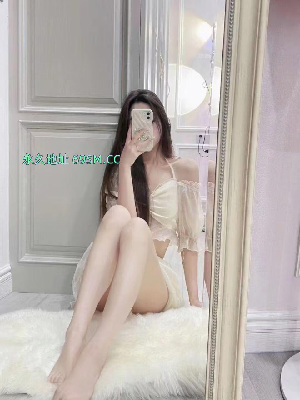 小活秀丽美女