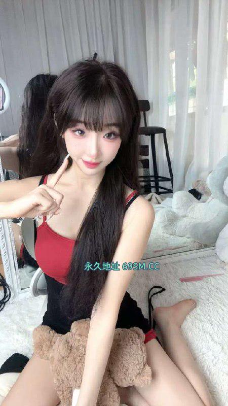 情调拉满妹子