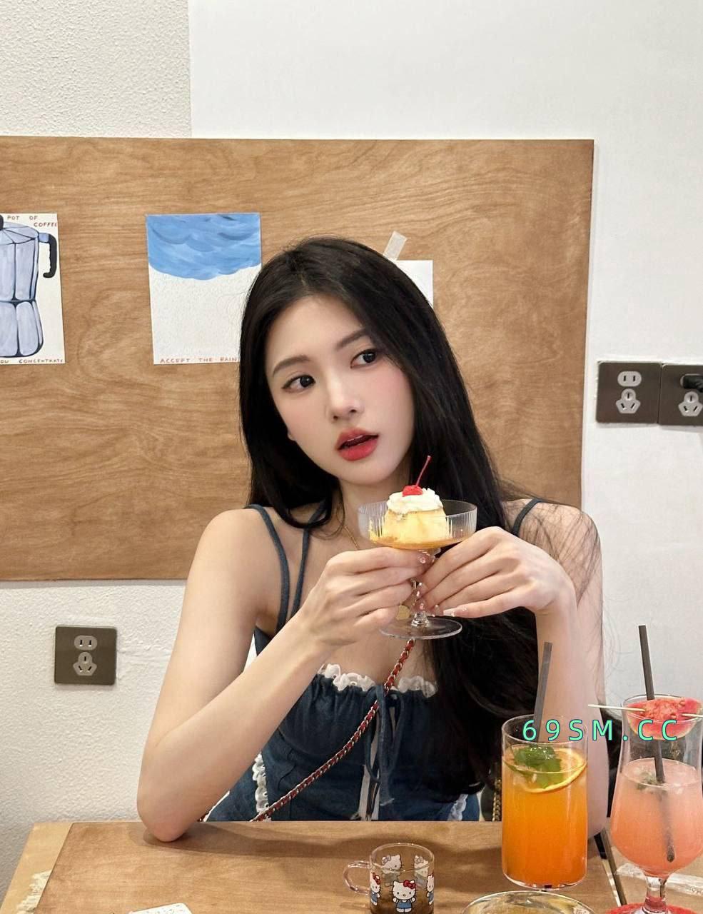 漂亮可爱会吸人