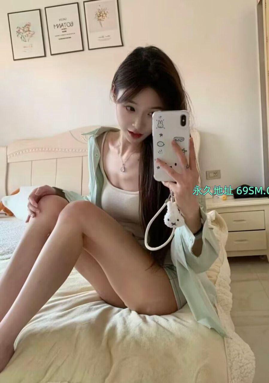 爽爽粉嫩小尤物