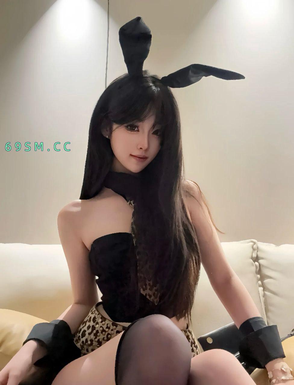 魅力黑丝嫩妹