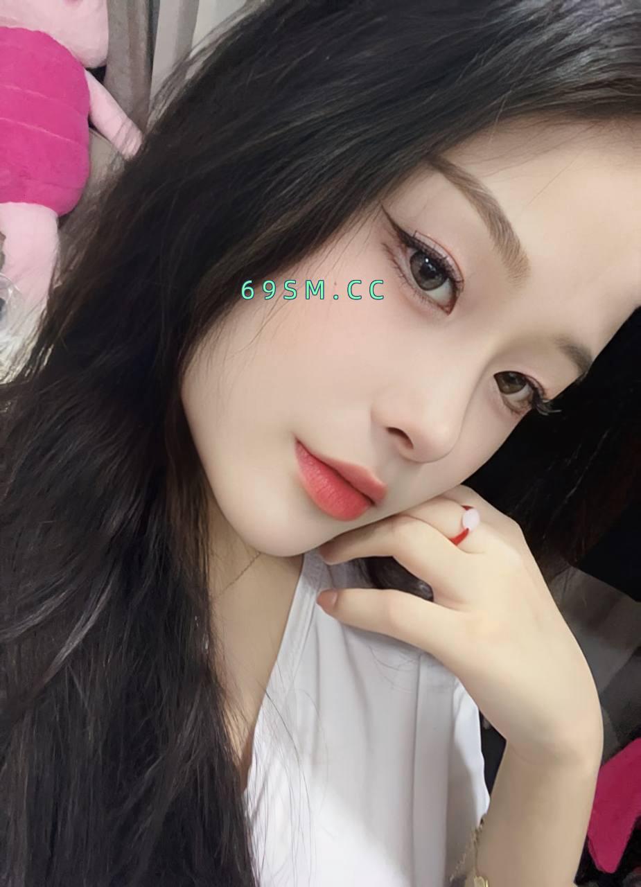 返食大屁股骚妹