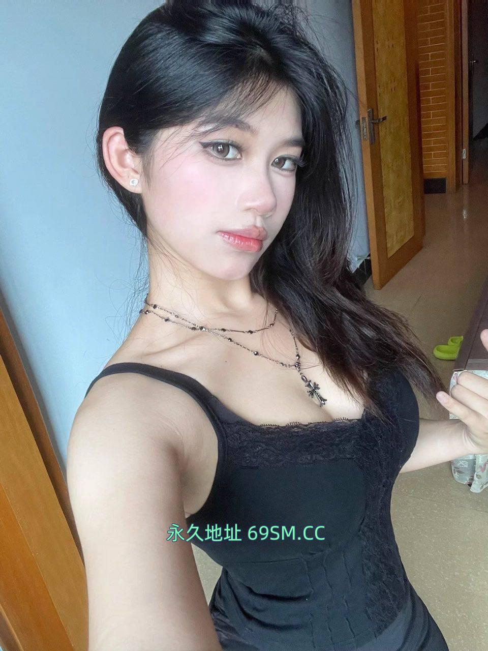 一碰就湿姑娘