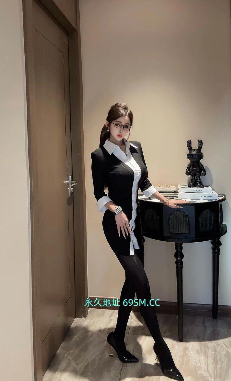 小骚妹果断冲