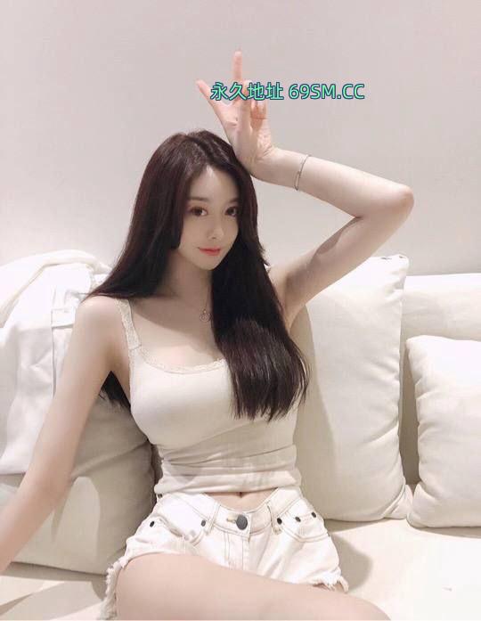 00后小桃子
