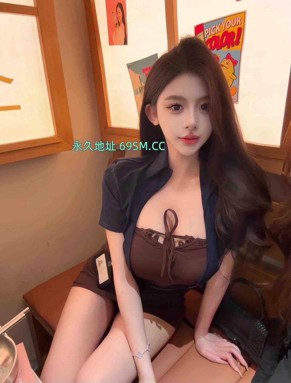 美胸制服OL