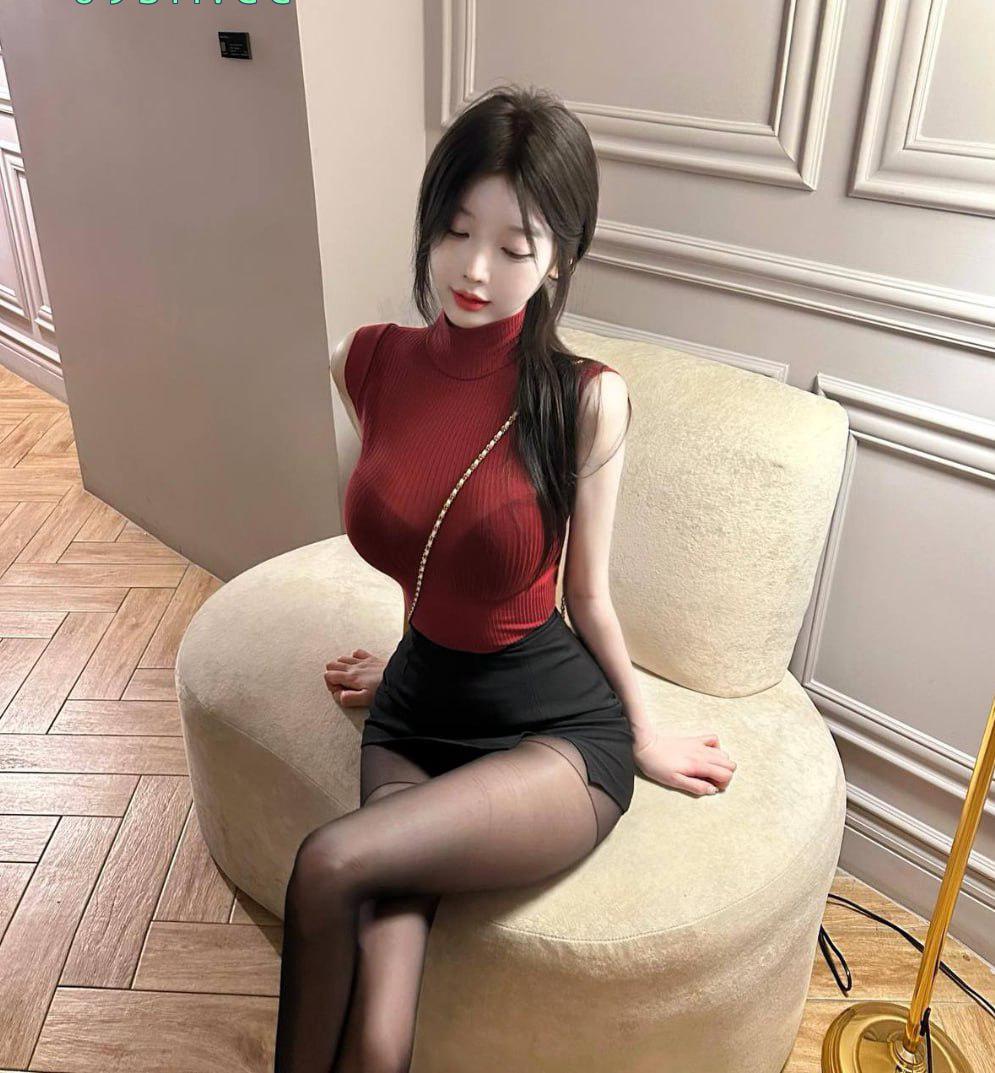 巨乳长腿骚女