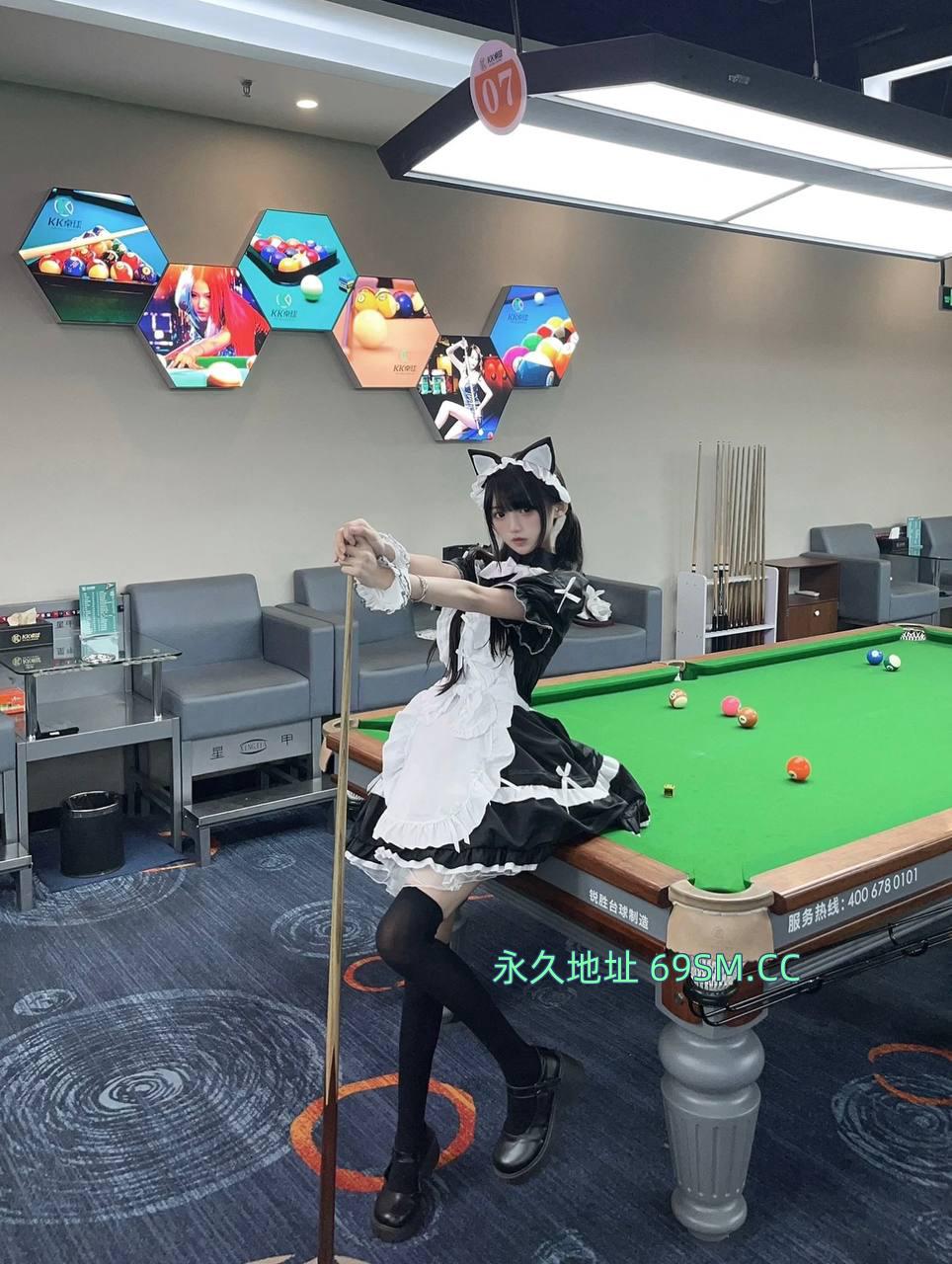 陪练员小妞