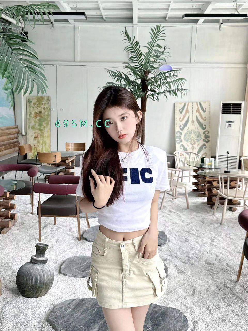 清纯艺校妹