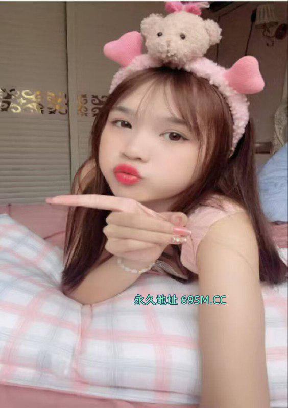 零零后妹子爆硬