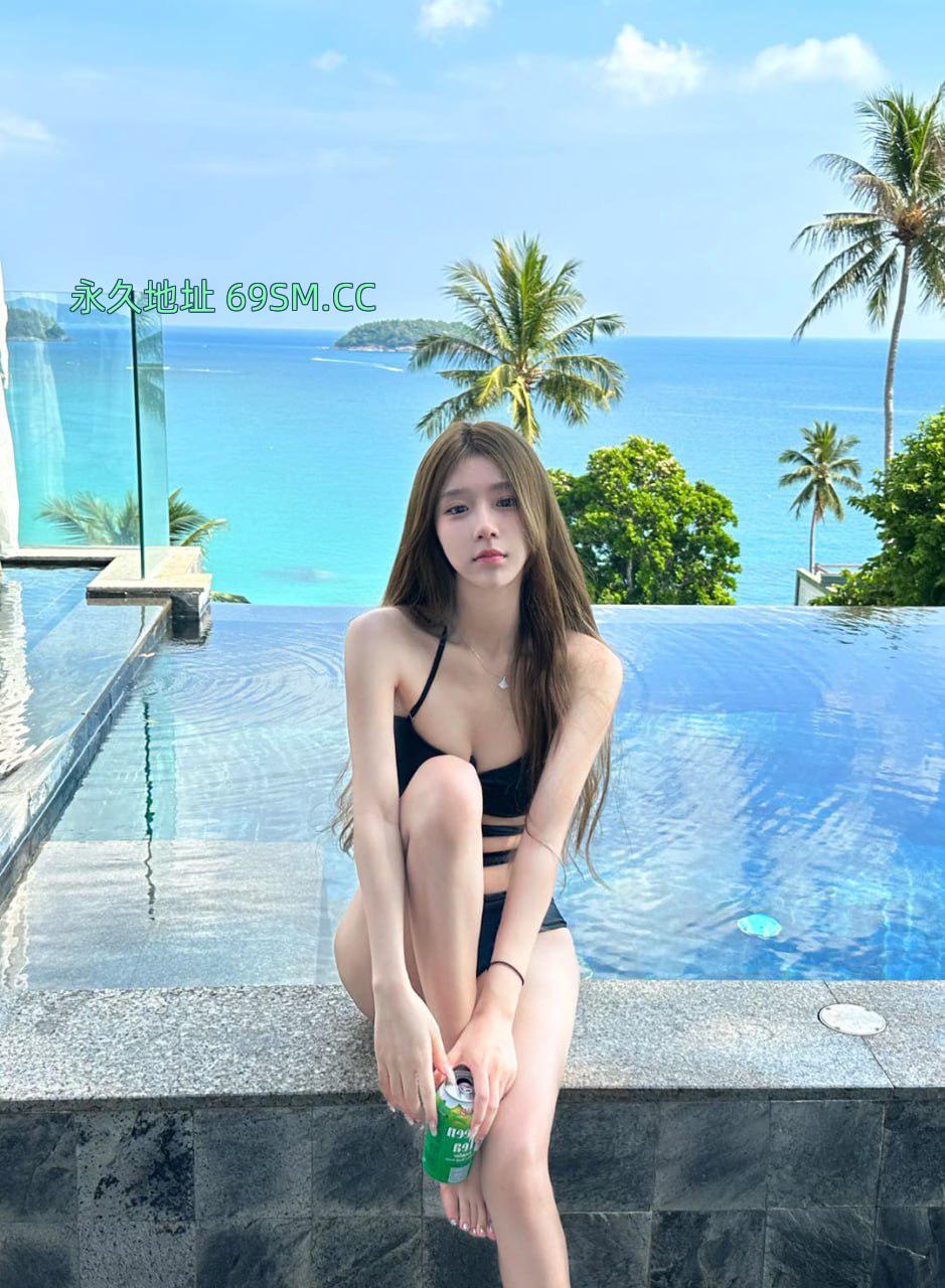 高甜御姐范靓妹