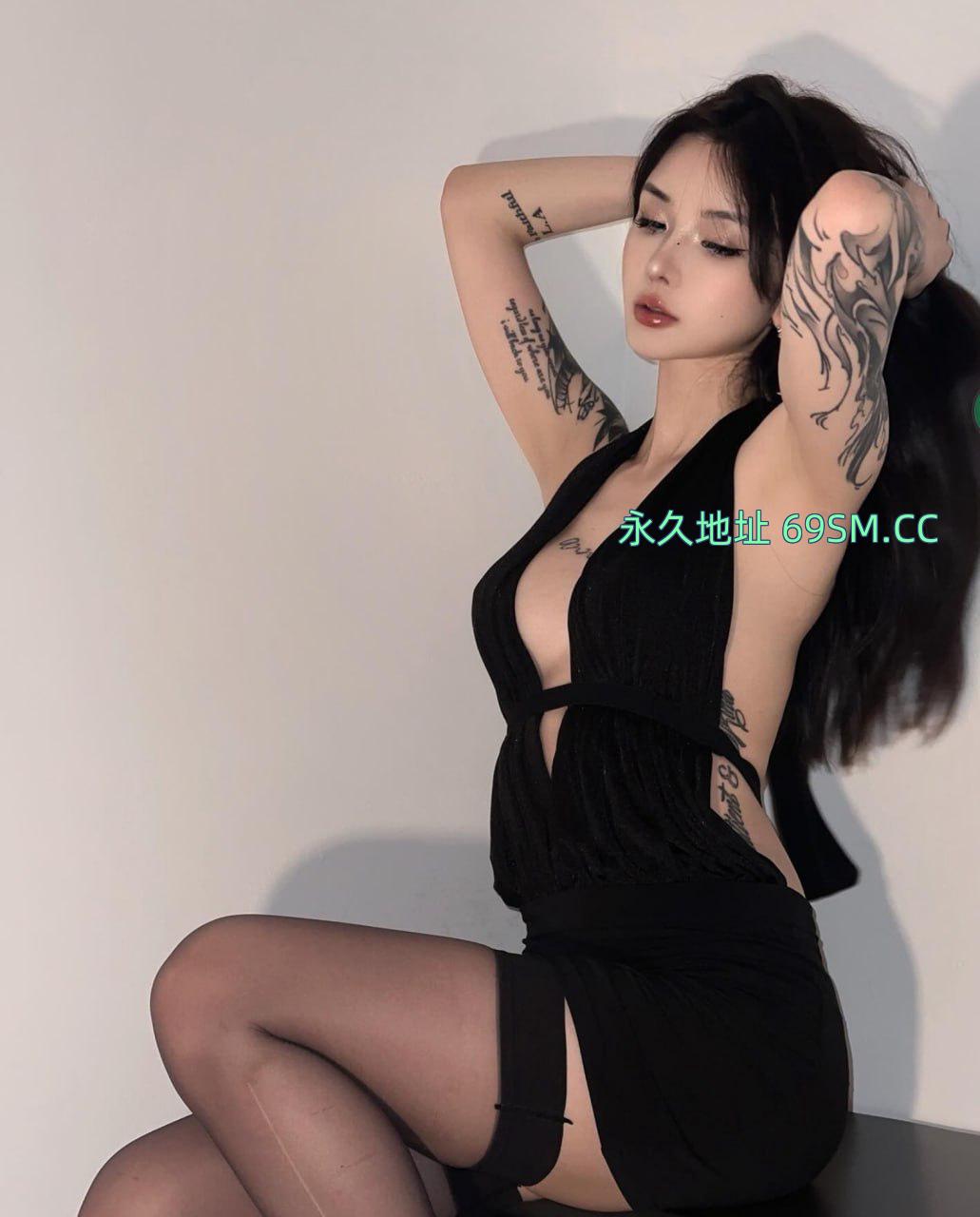 纹身女神很有欲望