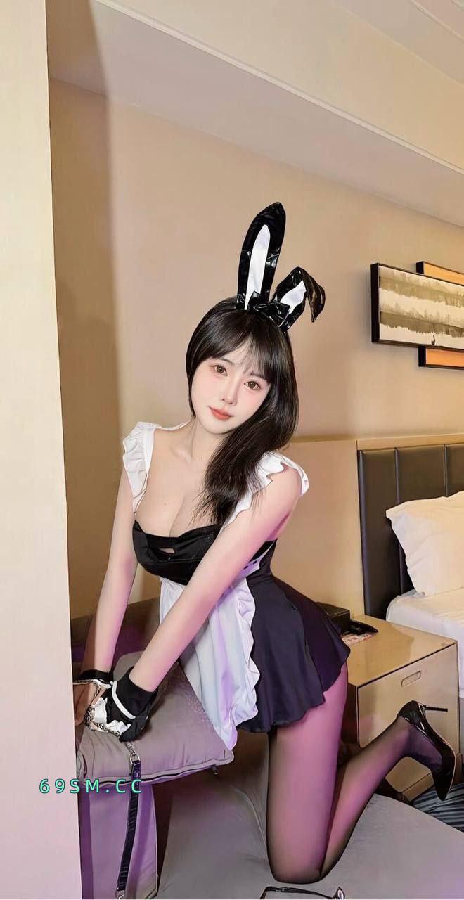纹身女仆小妹
