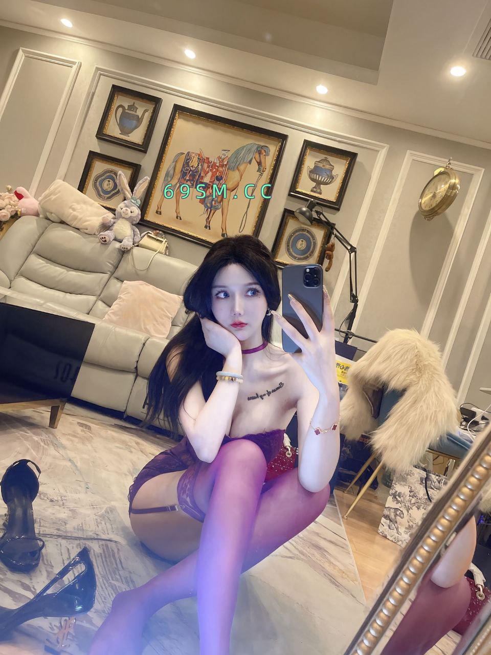 闷骚女逼紧水多
