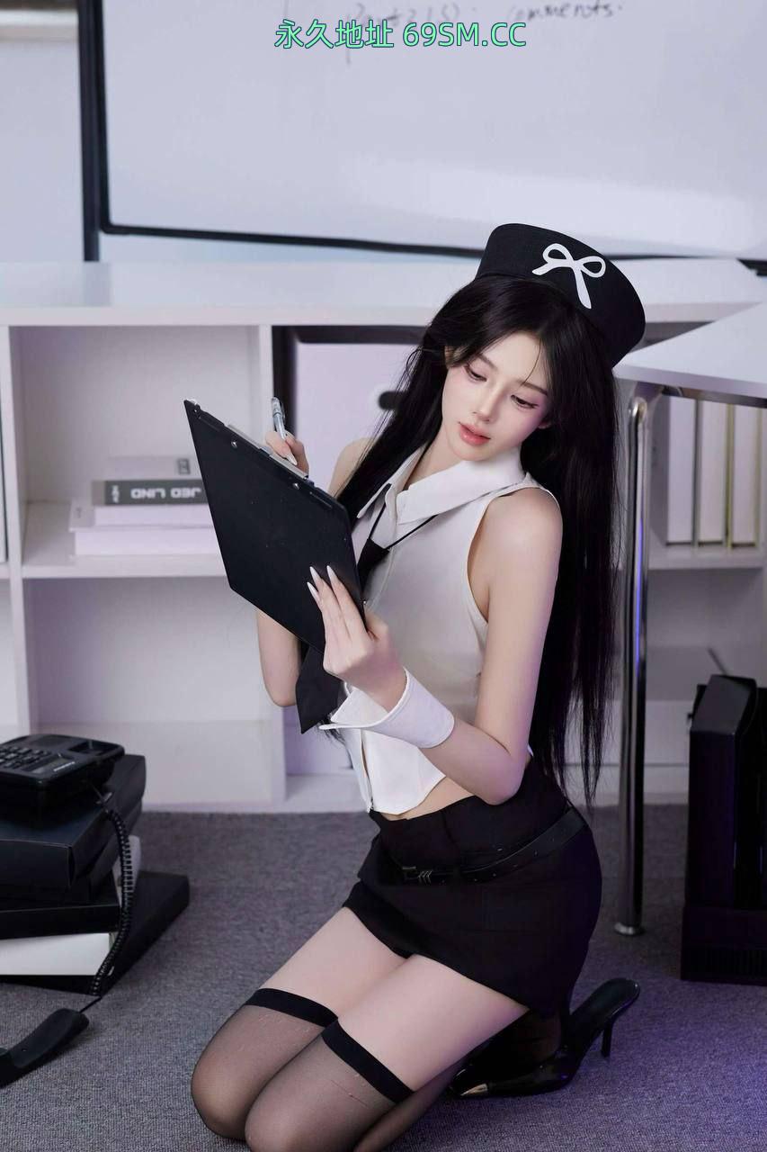 漂亮的黑丝妹