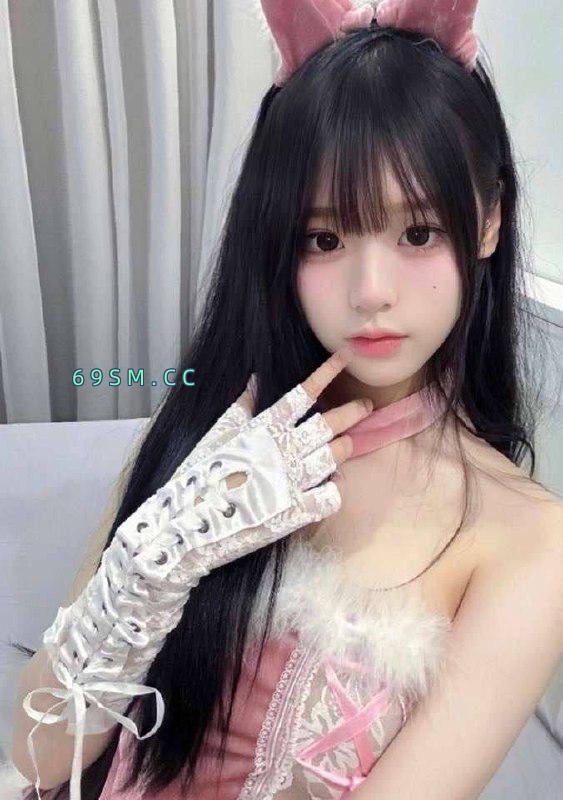 练舞蹈的妹子