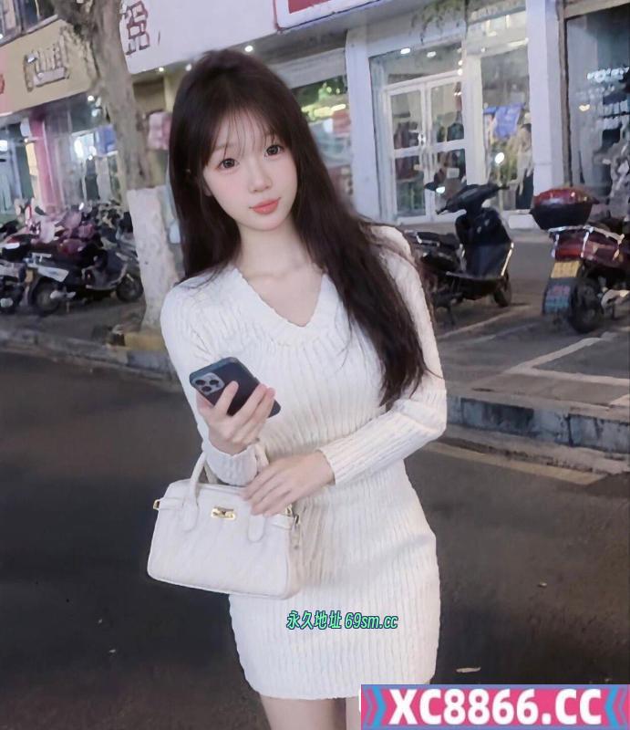 南京市,楼凤,修车,外围,约炮,小姐,资源,美丽女孩可怡和伊伊