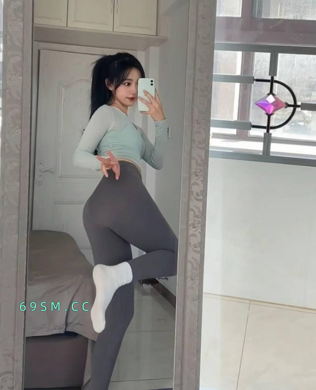 翘臀辣妹小腰精