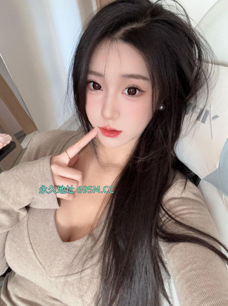 蜜桃臀奶子挺
