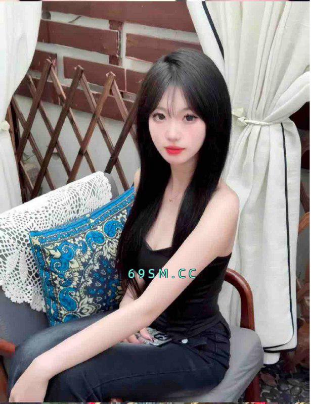 激吻小妹妹