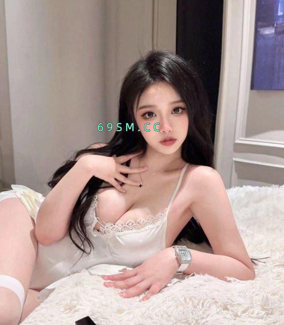 火辣身材小嫩妹