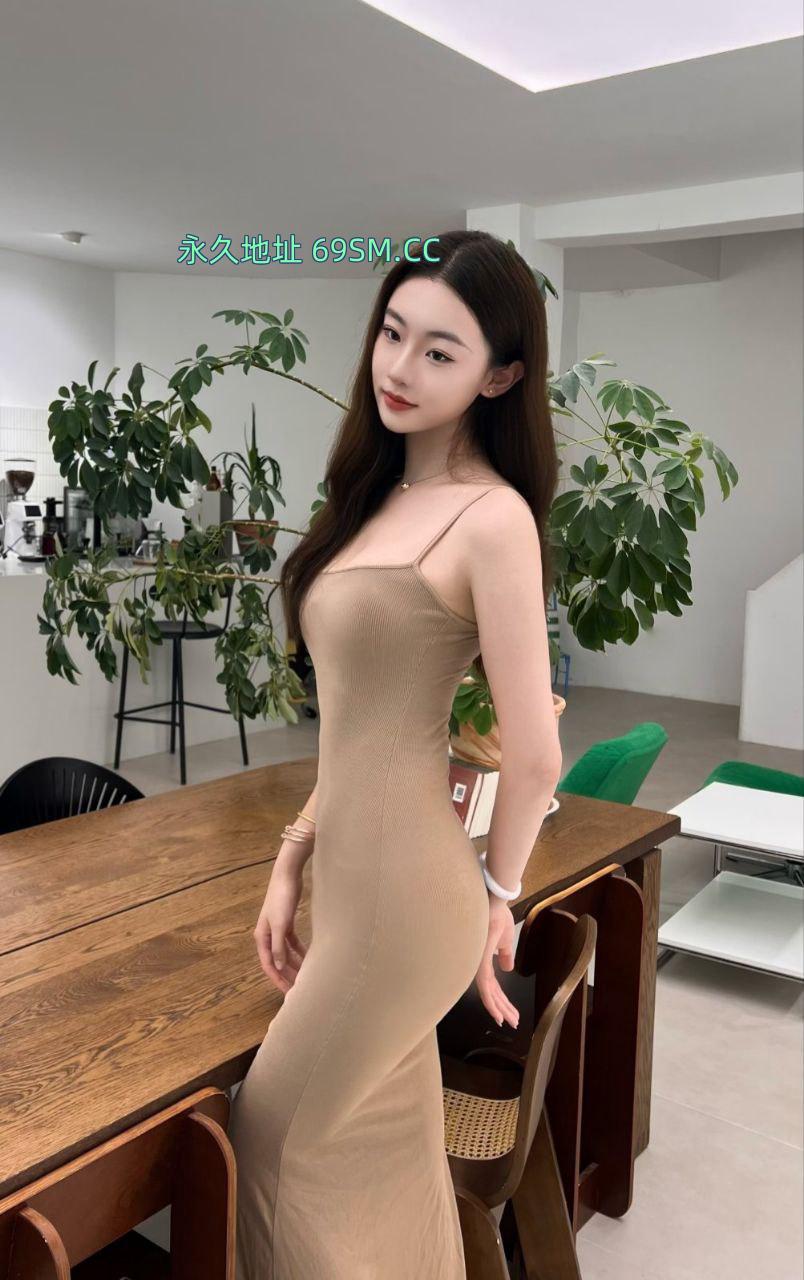 长腿蕾丝川妹子