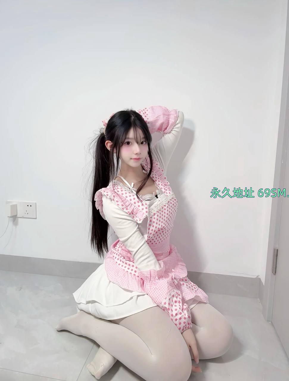 马尾甜妹儿
