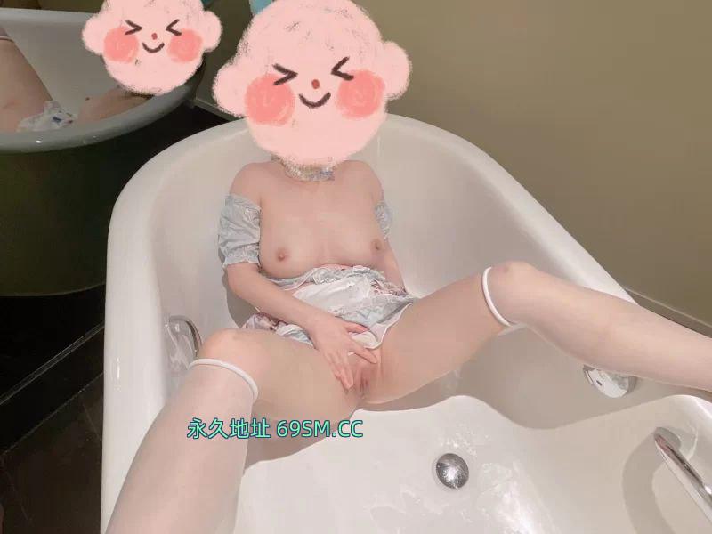 美乳QQ御姐