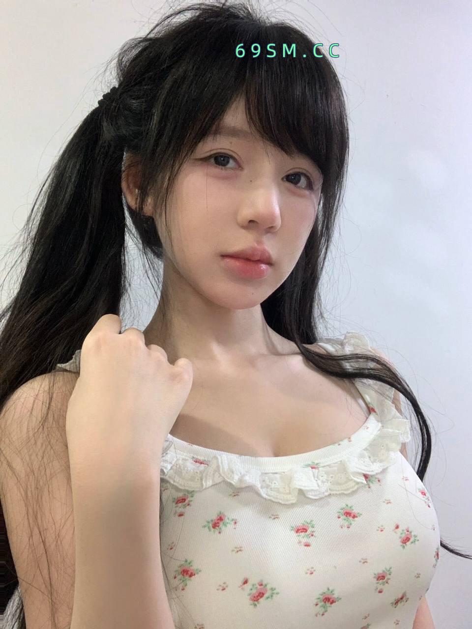 年轻标致姑娘